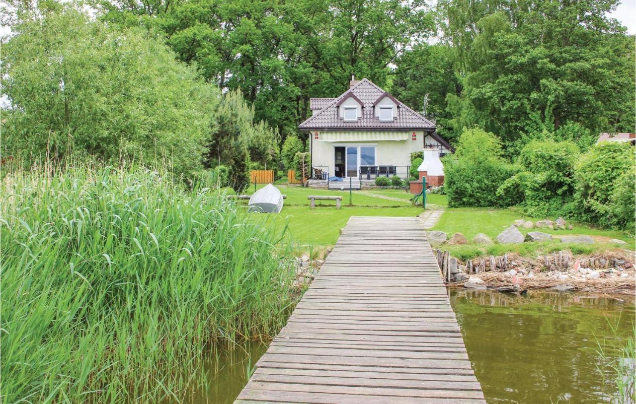 Gorgeous Home In Nowe Warpno With House Sea View Екстериор снимка