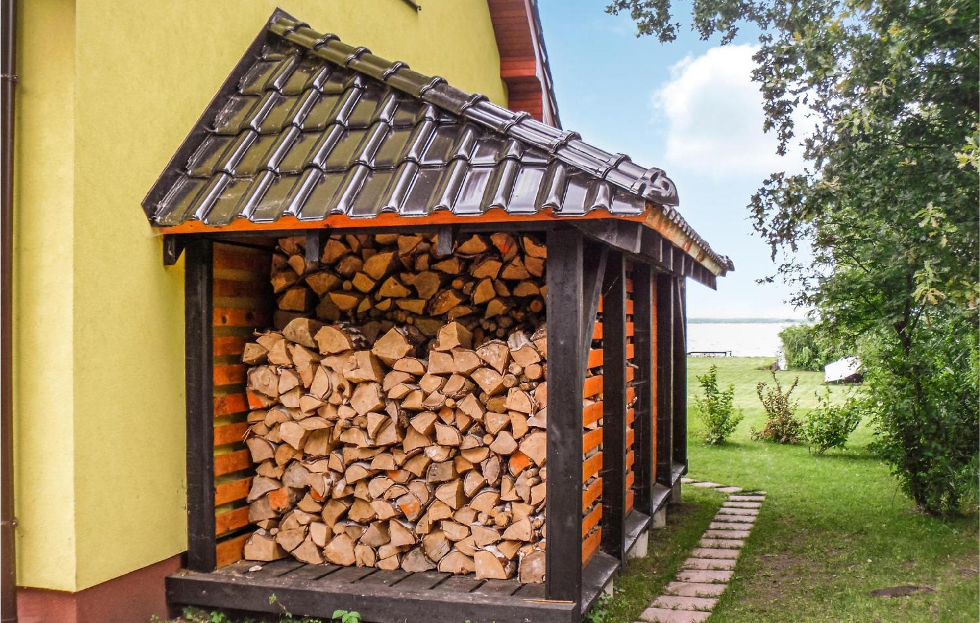 Gorgeous Home In Nowe Warpno With House Sea View Екстериор снимка